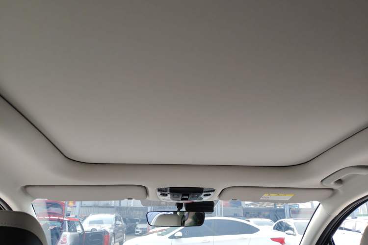 Used Kia Sportage (Chinese Domestic Model) 2023 2.0L HEV Two-Wheel Drive Flagship Edition