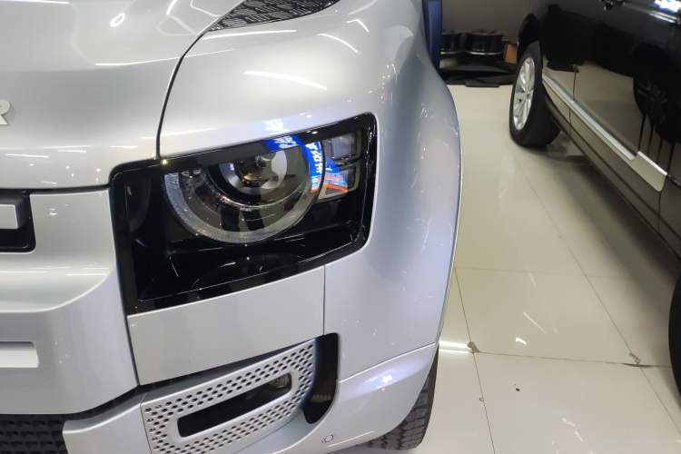 Used Land Rover Defender 2023 90 3.0T P400 XS
