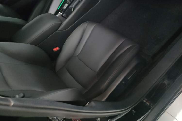 Used Honda Accord 2025 260TURBO Luxury Edition Right Front Seat