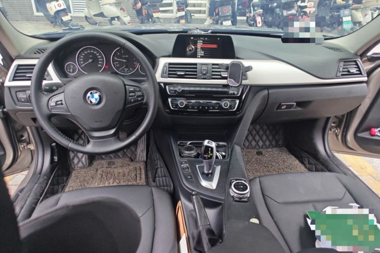 Used BMW 3 Series 2016 320Li Fashion Model
