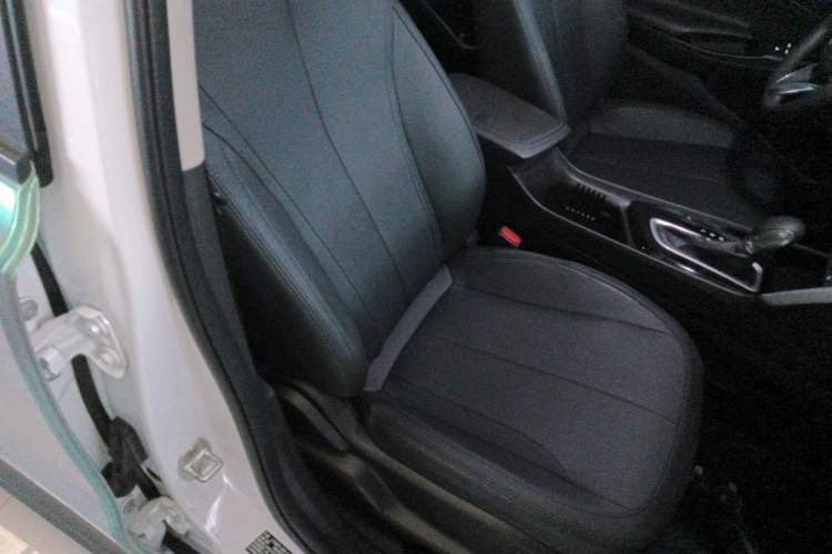 Used Buick Encore 2021 332T CVT Elite Edition Right Front Seat