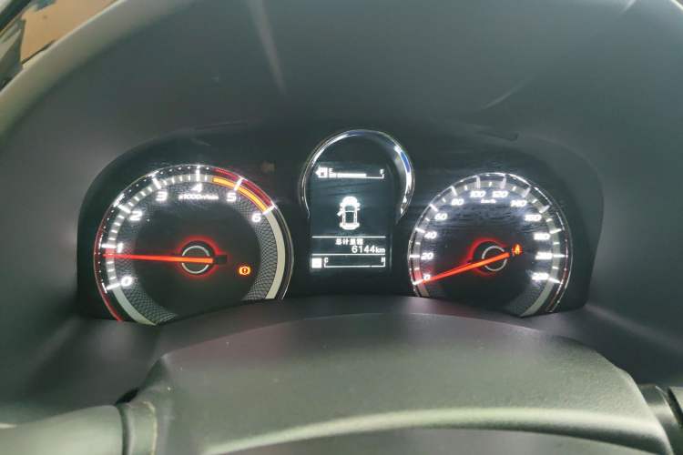 Used Isuzu JLM 2023 2.5T Diesel Manual Two-Wheel Drive Chima Long-Wheelbase Version
