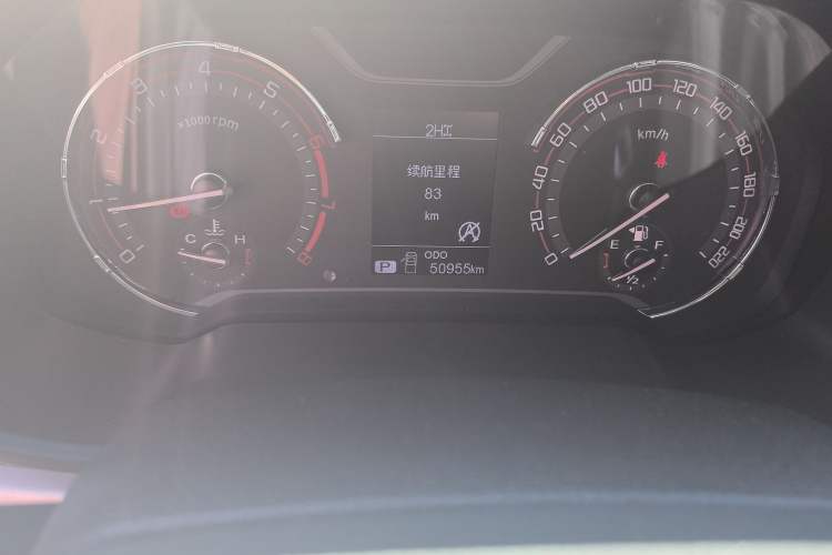 Used SAIC MAXUS T60 2017 2.0T Gasoline Automatic 4x4 High-Ride Elite Standard Cabin Odometer Close Up