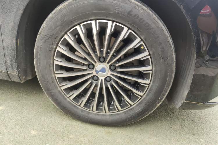 Used Denza D9 2022 DM-i 970 Four-Wheel Drive Flagship Model