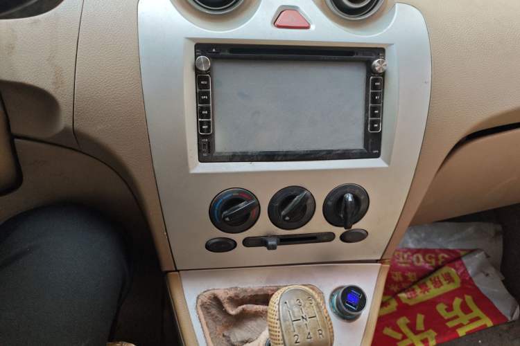 Used Karry Youya 2 2013 1.5L Standard Model
