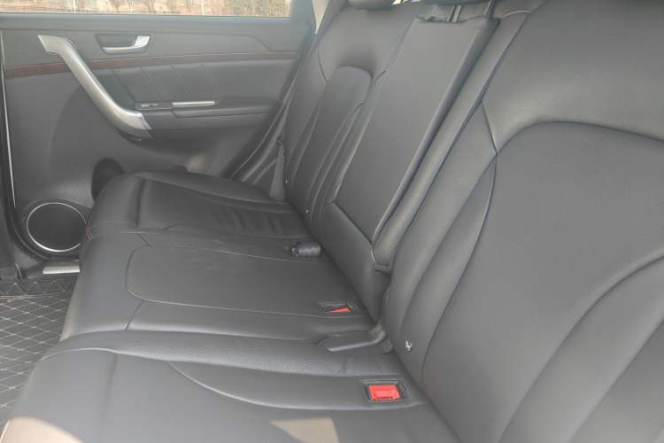 Used Haval H6 2014 Sports Edition 2.4L Automatic Prestige Model
