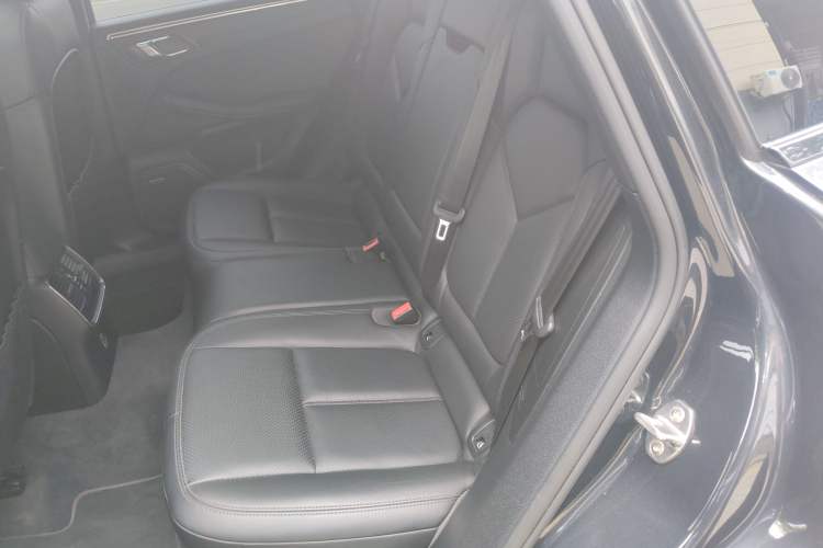 Used Porsche Macan 2018 Macan 2.0T Left Rear Seat