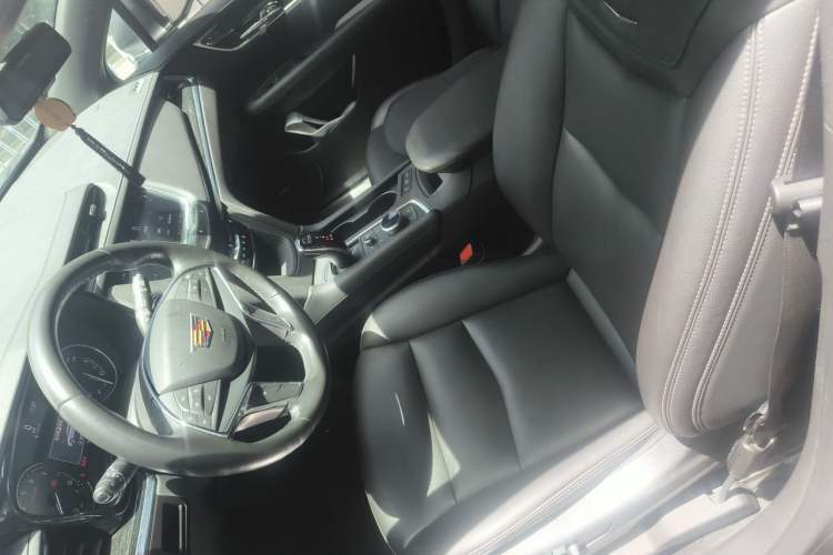 Used Cadillac XT5 2021 28T Tech Edition