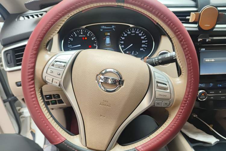 Used Nissan X-Trail 2014 2.5L CVT Luxury Edition 4WD