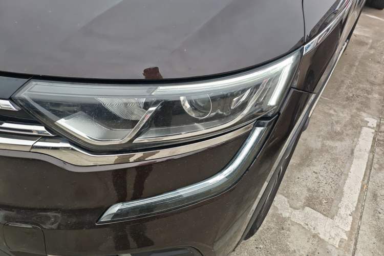 Used Renault Koleos 2017 2.5L Four-Wheel Drive Ultimate Edition Left Front Headlight