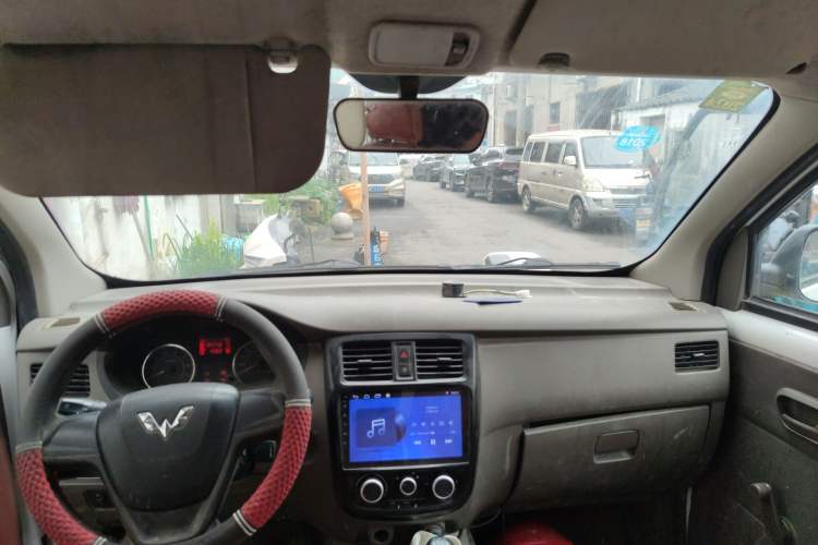 Used Wuling Rongguang V 2016 1.2L Practical Version Headliner