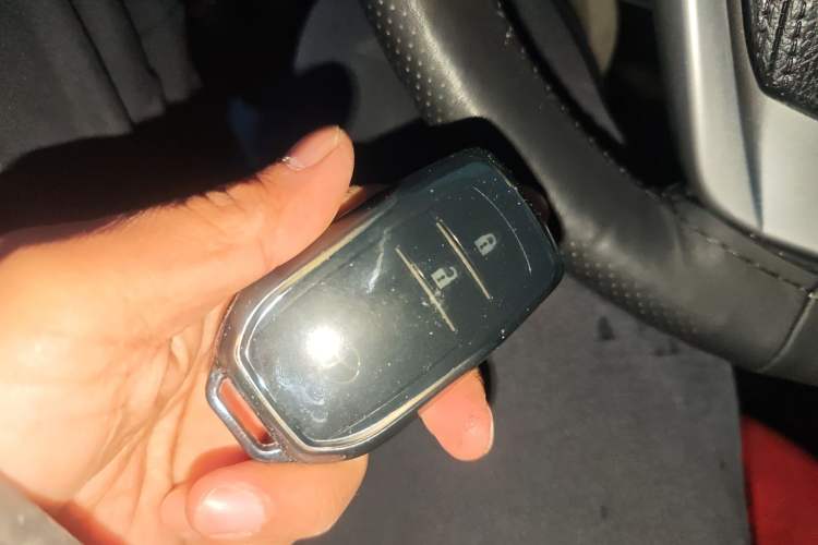 Used Toyota Highlander 2015 2.0T Four-Wheel Drive Luxury Navigation Version with 7 Seats
