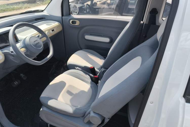 Used Bestune Pony 2025 222km Range Agile Horse Left Front Seat