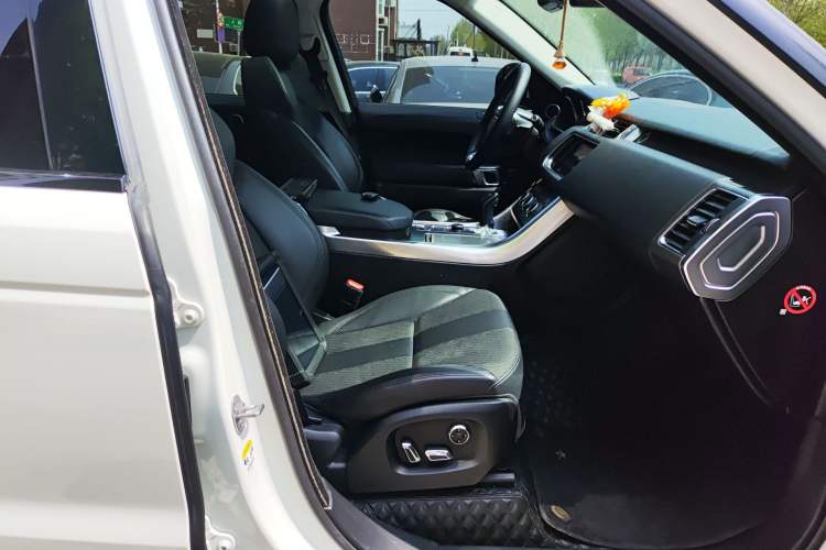 Used Land Rover Range Sport 2016 3.0 V6 Low-Power Version U.S. Specification
