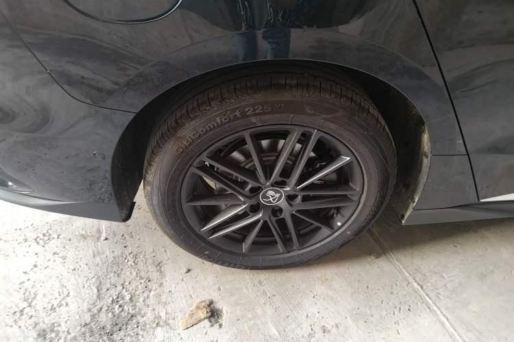 Used BYD Han 2025 DM-i Intelligent Driving Edition 245KM Prestigious Edition
