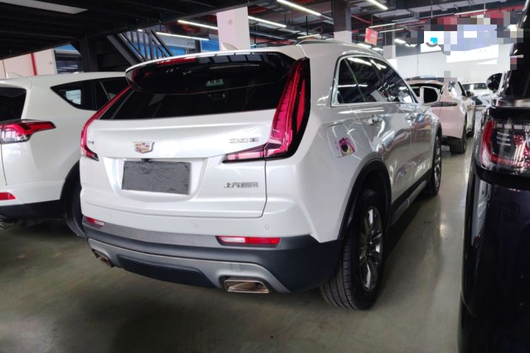 Used Cadillac XT4 2018 28T Two-Wheel-Drive Luxury Model
