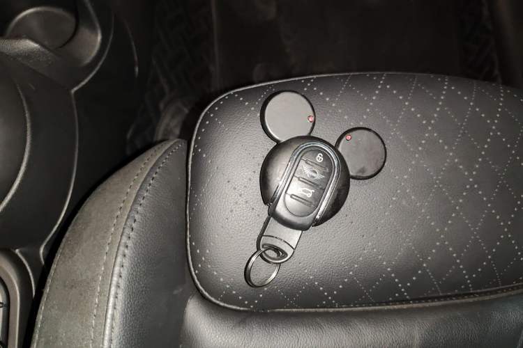 Used MINI MINI 2023 2.0T COOPER S Artist
