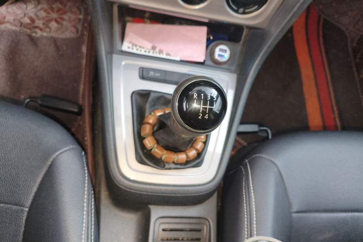 Used Volkswagen Lavida 2013 Revised Classic 1.6L Manual Fashion Edition
