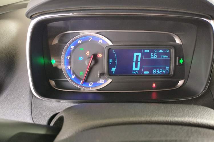 Used Chevrolet Trax 2016 1.4T Manual Two-Wheel Drive Comfort Version with Sunroof