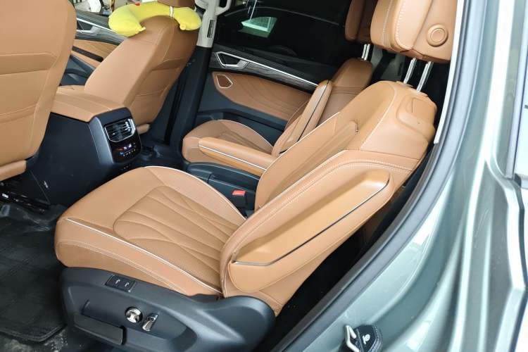 Used Volkswagen Talagon 2026 Model 450TSI Four-Wheel Drive Supreme 6-Seater Left Rear Seat