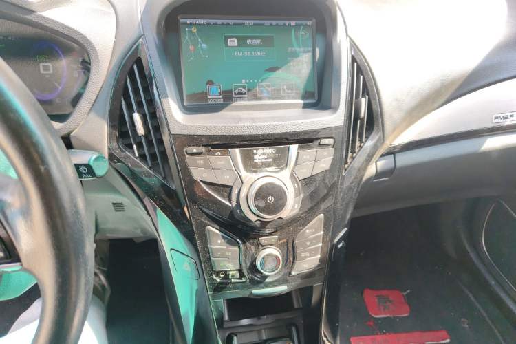 Used BYD Qin 2015 1.5T Dual-Crown Flagship Edition