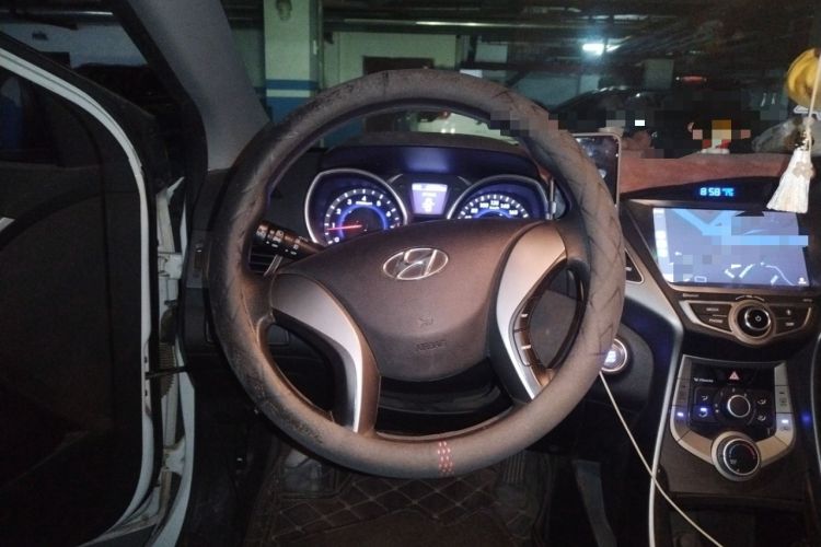 Used Hyundai Elantra (5th Generation / Langdong) 2016 1.6L Manual Luxury Model