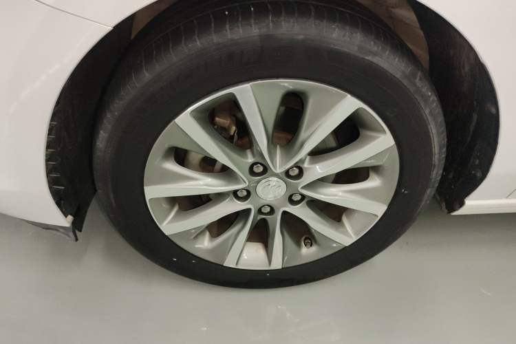 Used Buick GL6 2019 18T 6-Seater Connected Luxury Version China VI Standard