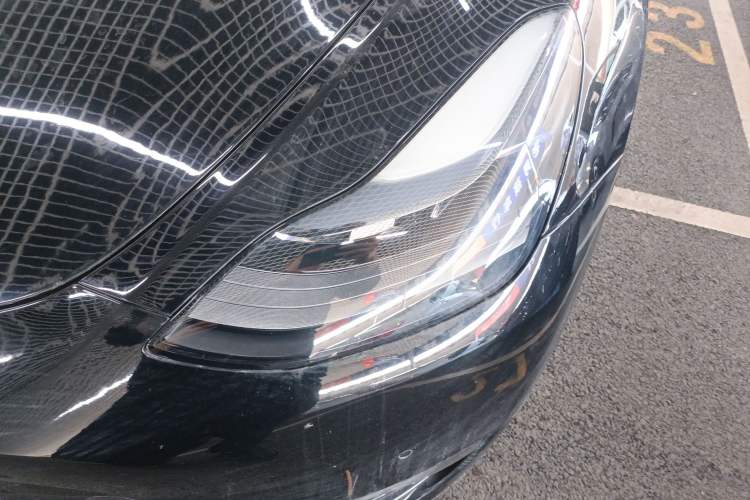 Used Tesla Model Y 2022 Long-Range All-Wheel-Drive Version
