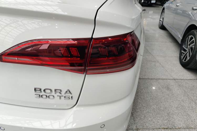 Used Volkswagen Bora 2023 300TSI DSG Prestige Edition
