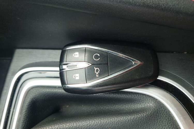 Used CHANGAN Eado 2021 PLUS Blue Whale NE 1.4T GDI DCT Prestige Model
