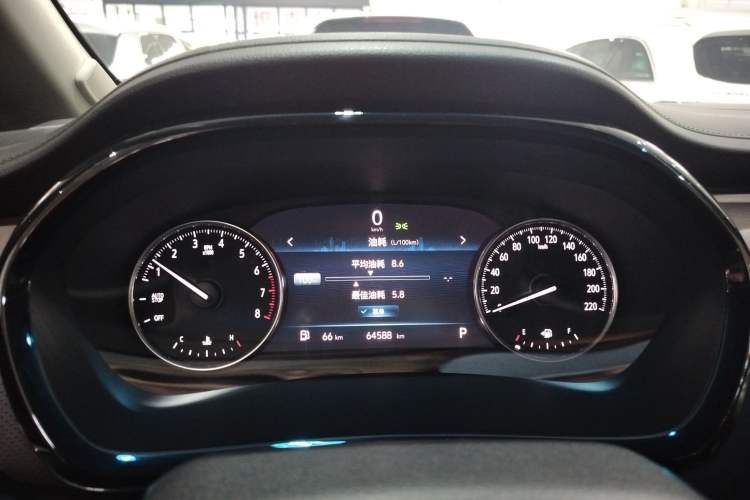 Used Buick GL8 2023 Land Executive Class Comfort Model
