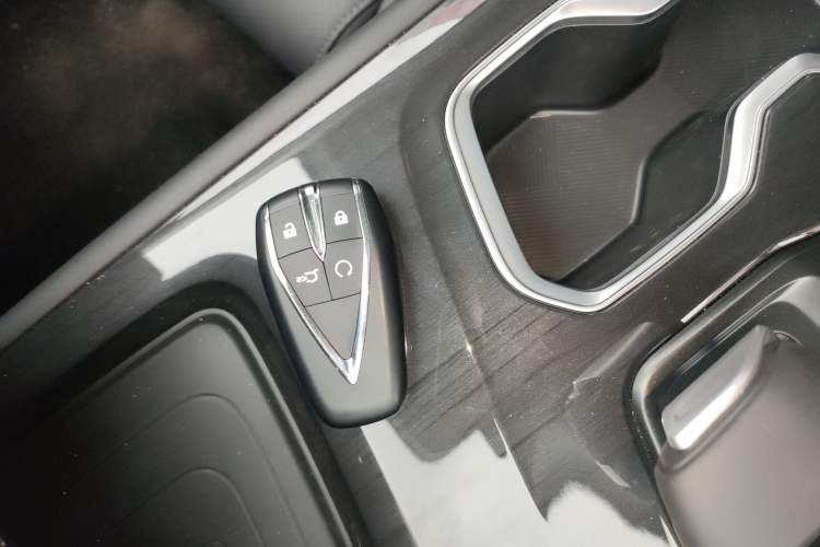 Used Changan CS75 2026 Model PRO 1.5T DCT Prestige 7-Seater