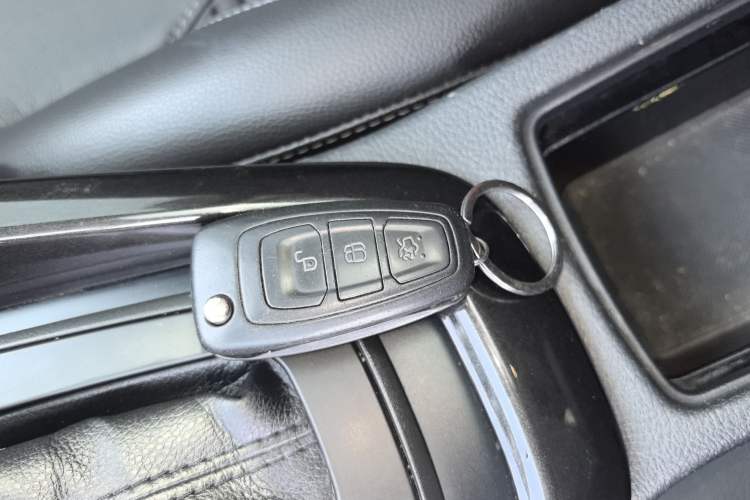 Used Ford Focus 2018 Sedan Classic 1.6L Automatic Trendy SmartDrive Edition