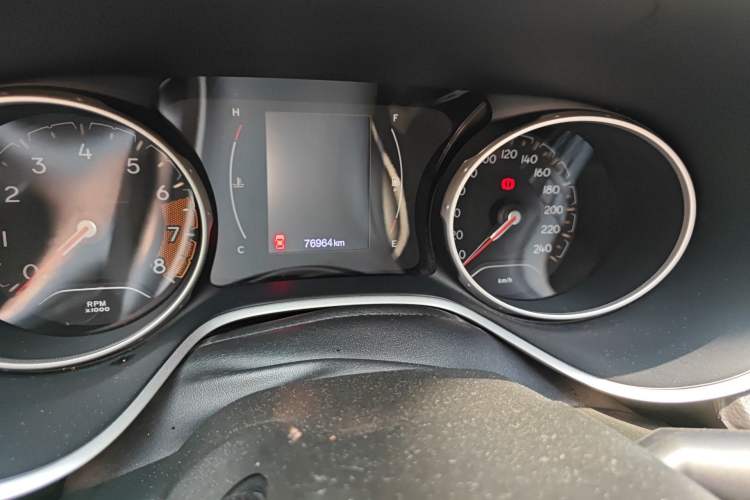 Used Jeep Compass 2017 200T Automatic Enjoyment Version Odometer Close Up