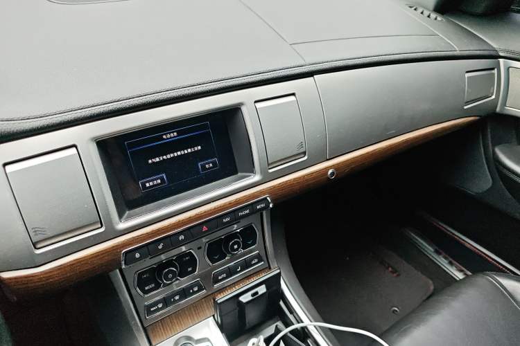 Used Jaguar XF 2015 XF 2.0T 80th Anniversary Collector's Edition