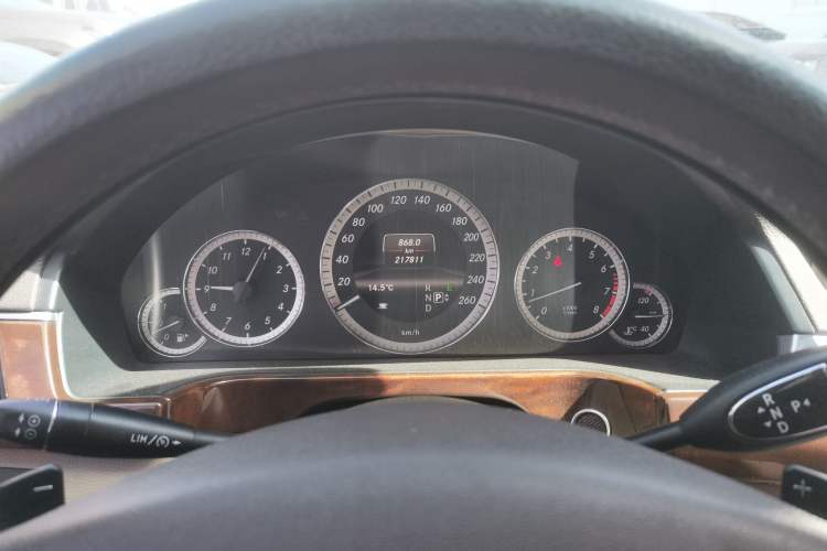 Used Mercedes-Benz E-Class 2013 E 260 L CGI Elegant Model