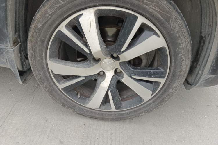 Used Peugeot 2008 2018 1.6L Automatic Fashion Edition Right Front Wheel Hub
