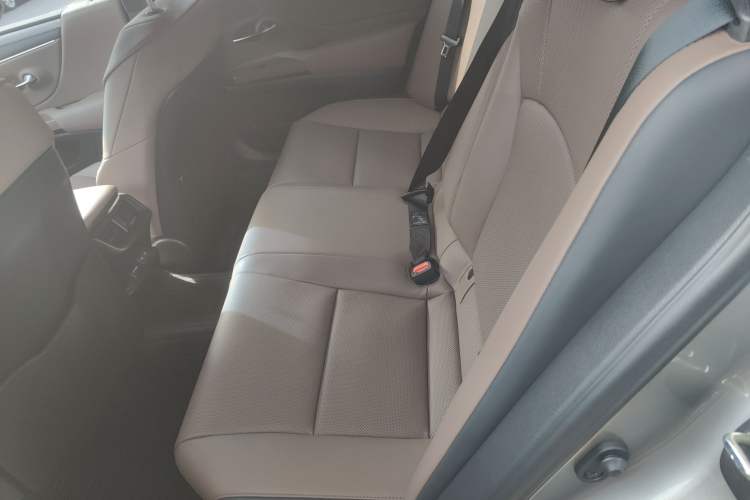 Used Lexus ES 2025 200 Premium Edition