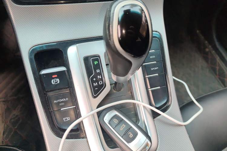 Used Geely Auto Emgrand GL 2017 1.8L DCT Elite Model
