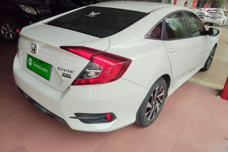 Used Honda Civic 2016 220TURBO CVT Luxury Edition
