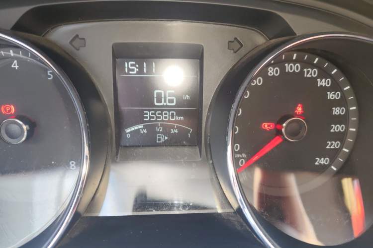 Used Volkswagen Bora 2019 Bora Legend 1.5L Manual Fashion Edition China VI Standard Odometer Close Up