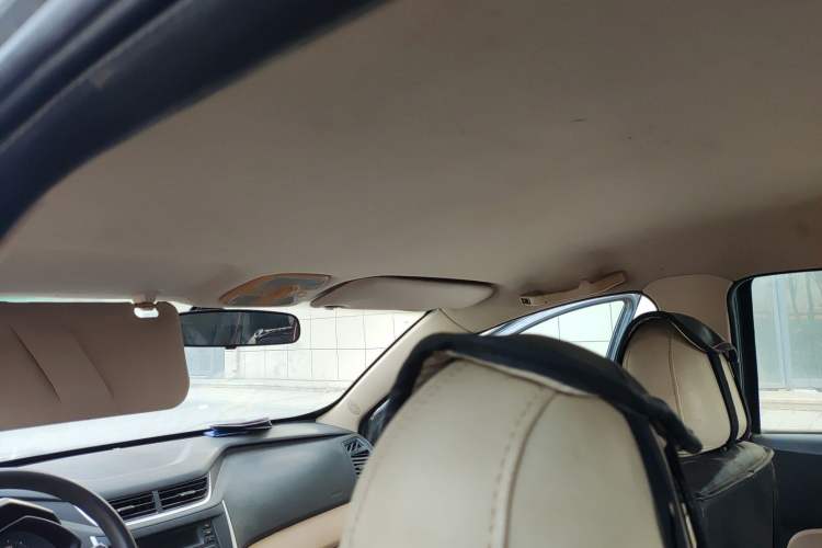 Used Chery Fengyun 2 2013 Hatchback 1.5L Manual Ruiyi Edition