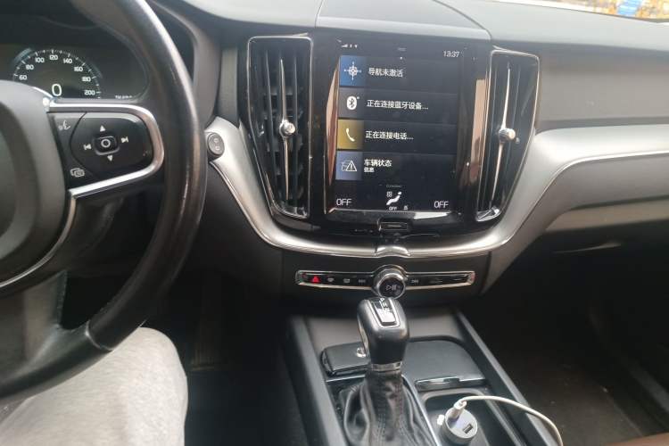 Used Volvo XC60 2020 T5 4x4 Zhiyi Luxury Edition
