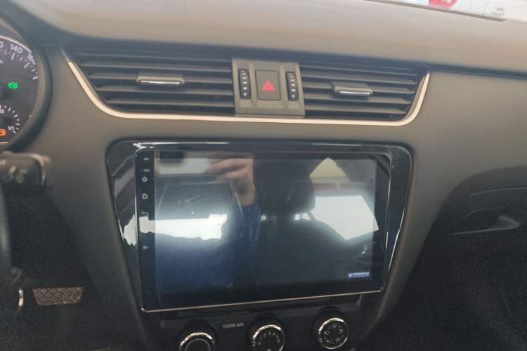 Used Skoda Octavia 2016 1.6L Automatic Smart Drive Edition