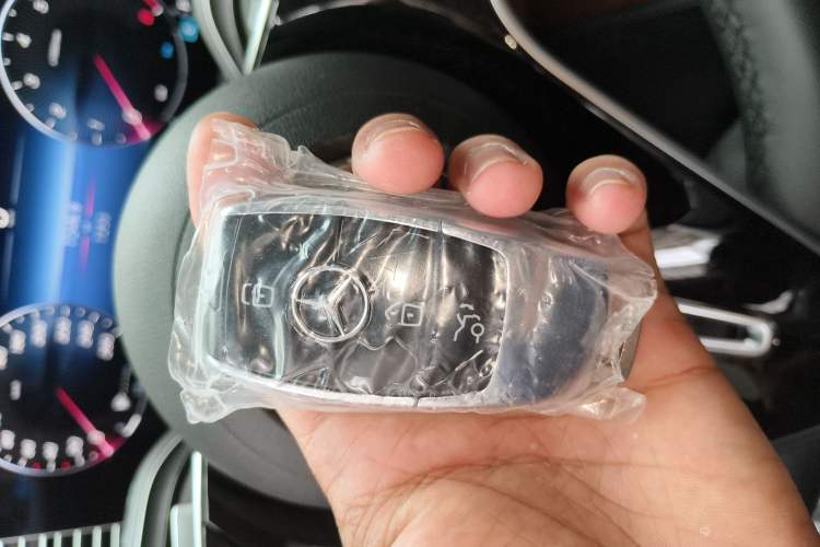 Used Mercedes-Benz GLS 2025 GLS 450 4MATIC Dynamic Edition Vehicle Key