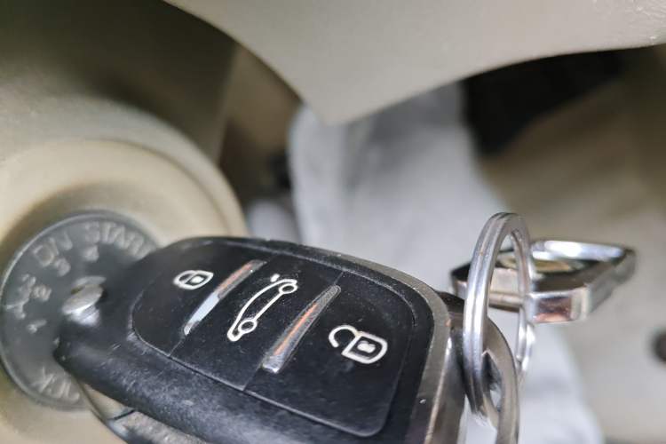 Used Nissan Sylphy 2009 1.6XE Automatic Comfort Edition Vehicle Key