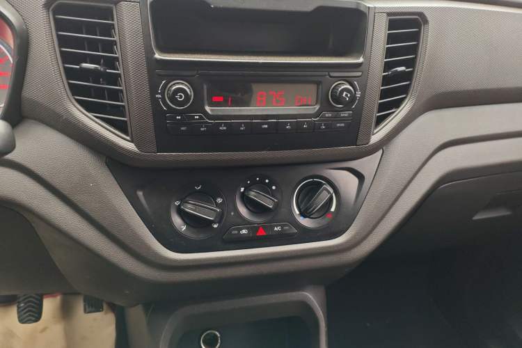 Used Wuling Hongguang V 2021 1.5L Jingqu Version LAR