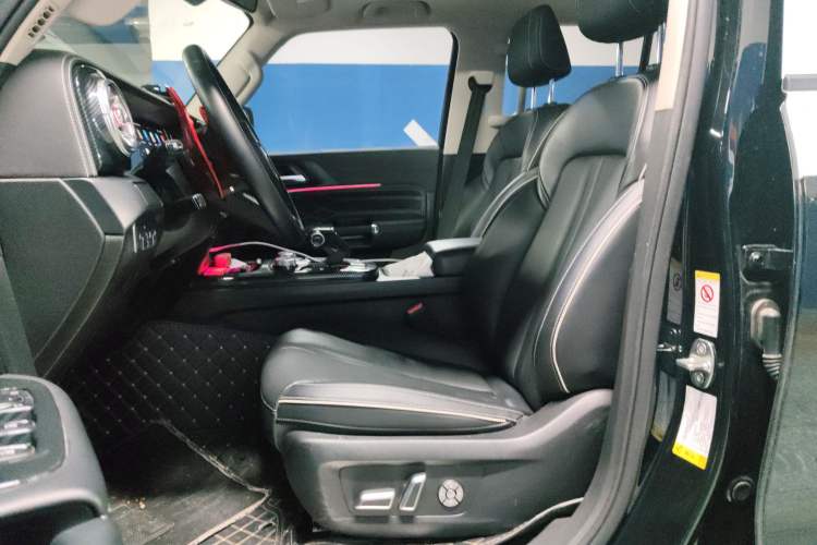 Used Tank 300 2021 City Edition 2.0T—Truly Stylish
