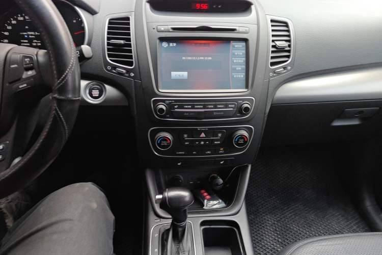 Used Kia Sorento 2013 2.4L 5-seat Gasoline Luxury Edition
