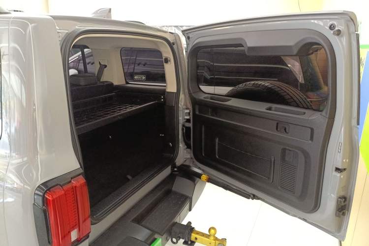 Used Tank 300 2023 City Edition 2.0T—Stylish as Ever